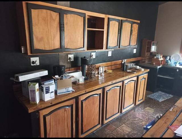 3 BEDROOM HOUSE FOR SALE IN KINGSWOOD